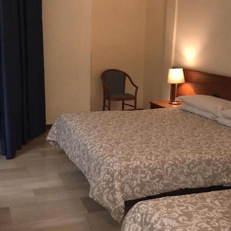 Hotel Select SantʼIlario dʼEnza Extérieur photo