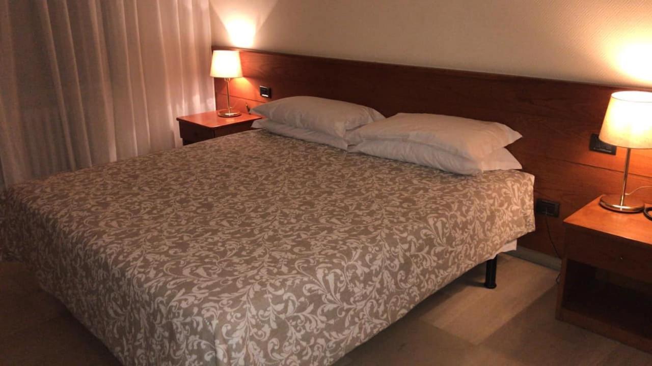 Hotel Select SantʼIlario dʼEnza Extérieur photo